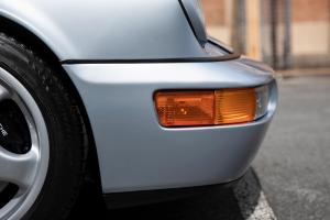 Porsche 911 Carrera RS 3.6 Touring 1992 года  (WW)